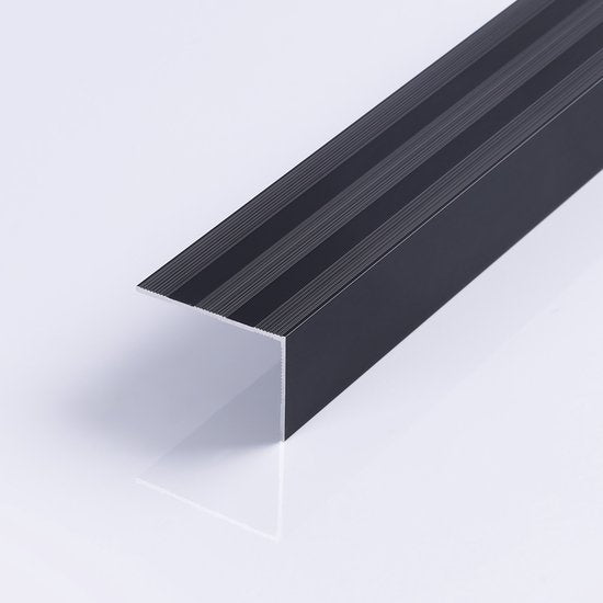 Zelfklevend Trapprofiel 24,5MM x 35MM Mat Zwart - lengte 1,50 meter - afbeelding 3