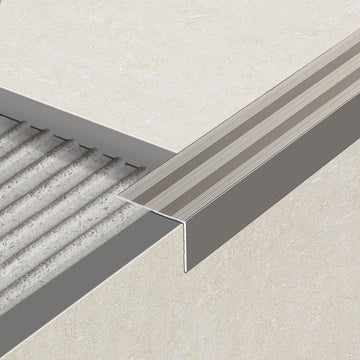 Zelfklevend Trapprofiel 24,5MM x 35MM Mat Titanium - lengte 1,50 meter - afbeelding 1