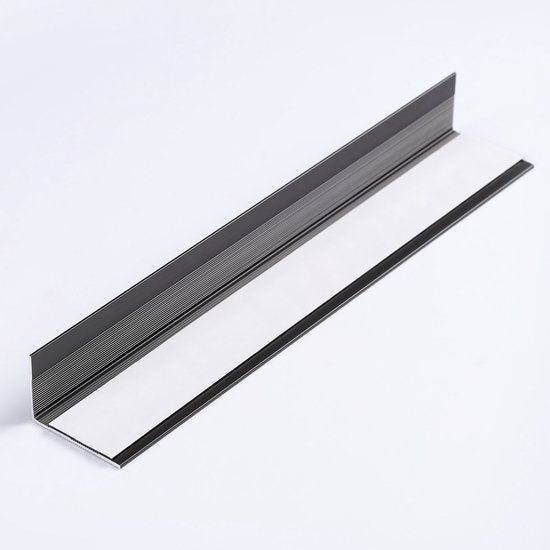 Zelfklevend Trapprofiel 24,5MM x 35MM Mat Antraciet - lengte 1,50 meter - afbeelding 4