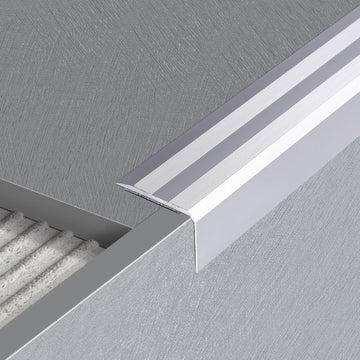 Zelfklevend Trapprofiel 32MM x 45MM Mat Zilver - lengte 1,50 meter - afbeelding 1