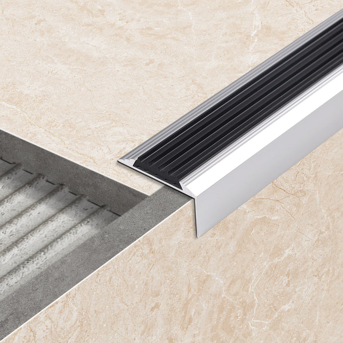 Selbstklebendes Treppenprofil mit Gummieinlage silber - Länge 1,50 Meter